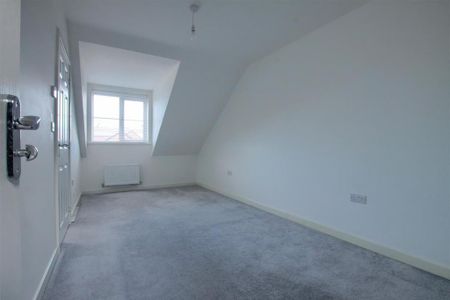3 bedroom terraced house to rent - Photo 4