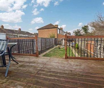 Bond Road, Mitcham, CR4 - Photo 1