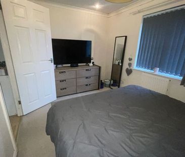 2 Bed Semi-Detached House, Netherfield Way, LE3 - Photo 2