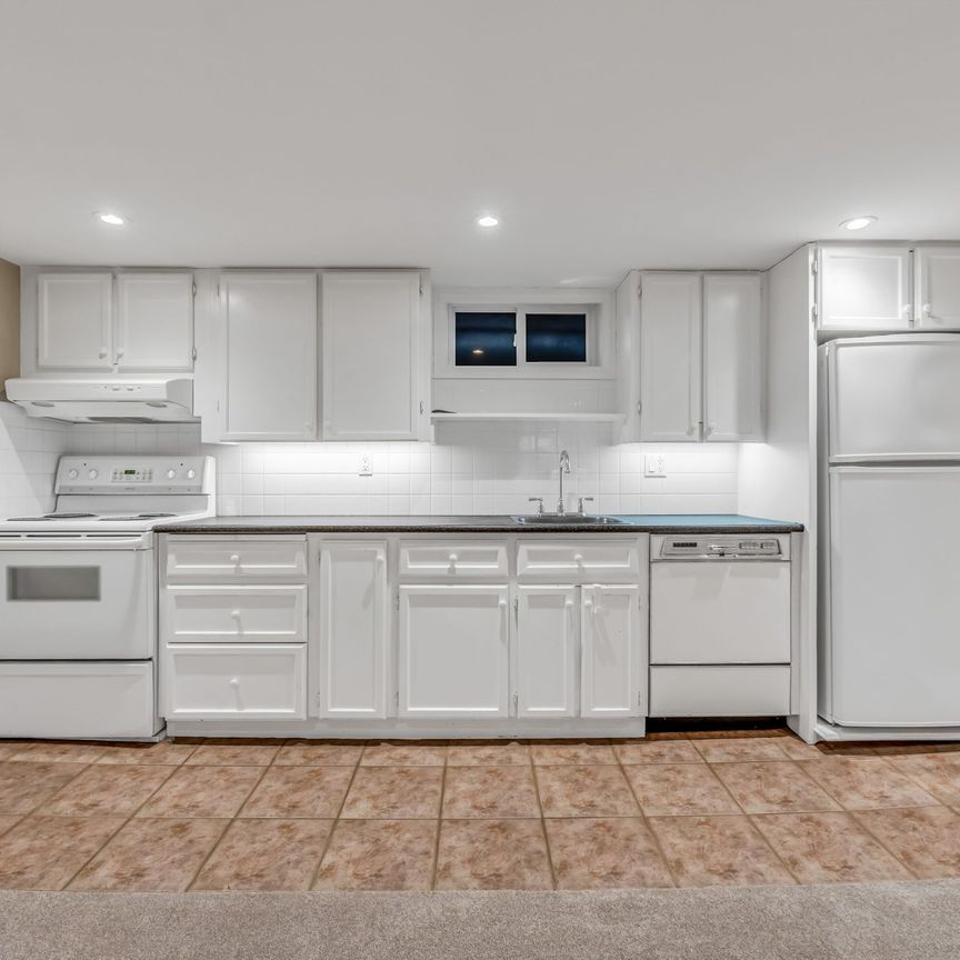 For Lease - 5 Killarney Road Unit# Lower Level, Toronto, Ontario - Photo 1