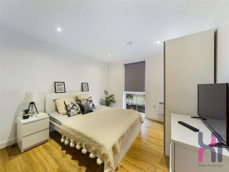 2 bedroom flat to rent - Photo 4