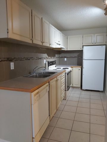 Apartment in Windsor Park - Photo 3