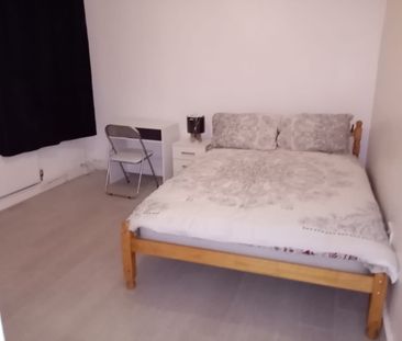 Room in a Shared House, Eclipse Road, E13 - Photo 5