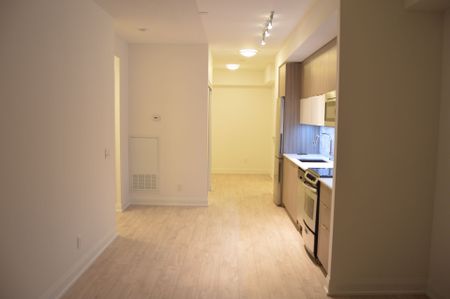 For Lease - 56 Annie Craig Drive Unit# 2308, Toronto, Ontario - Photo 5