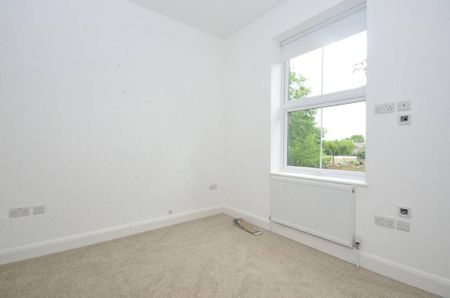 5 bedroom semi-detached house to rent - Photo 5