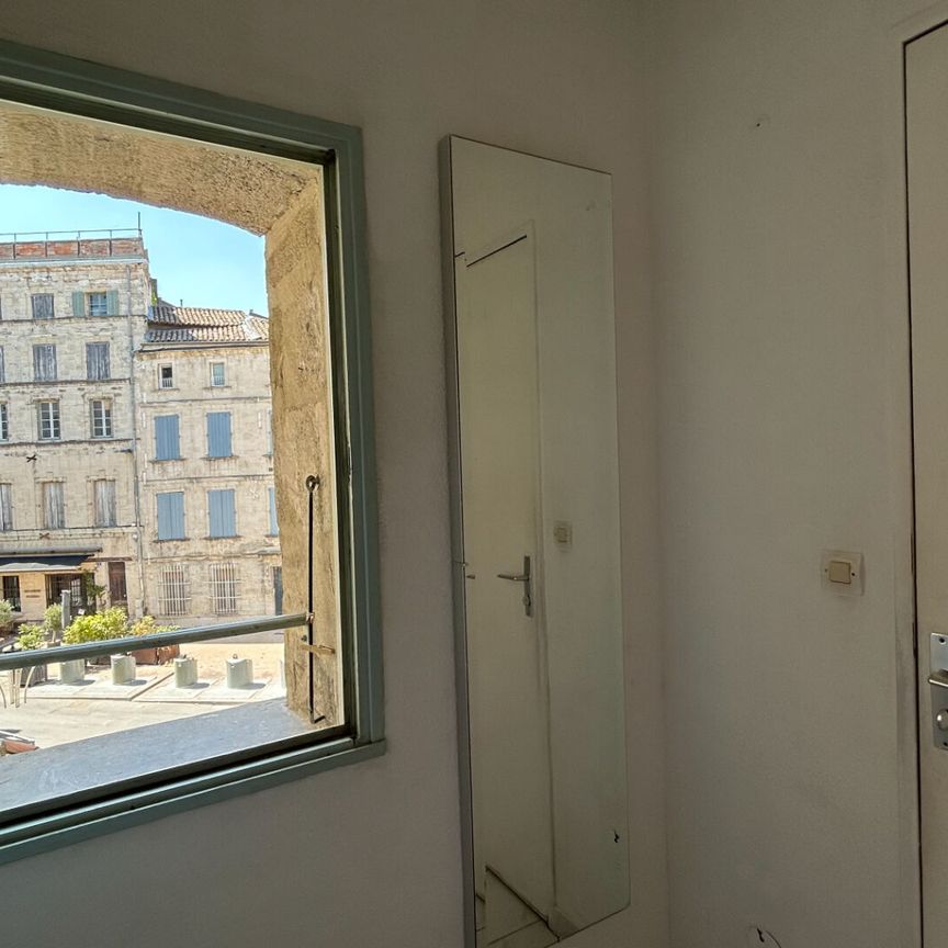 A LOUER // studio de 22.80 m² en intra-muros AVIGNON, - Photo 1