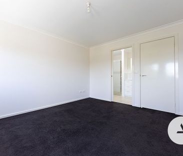 2D Avenal St,Crace - Photo 1