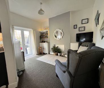 The Newlands, Cottingham Road - Photo 1