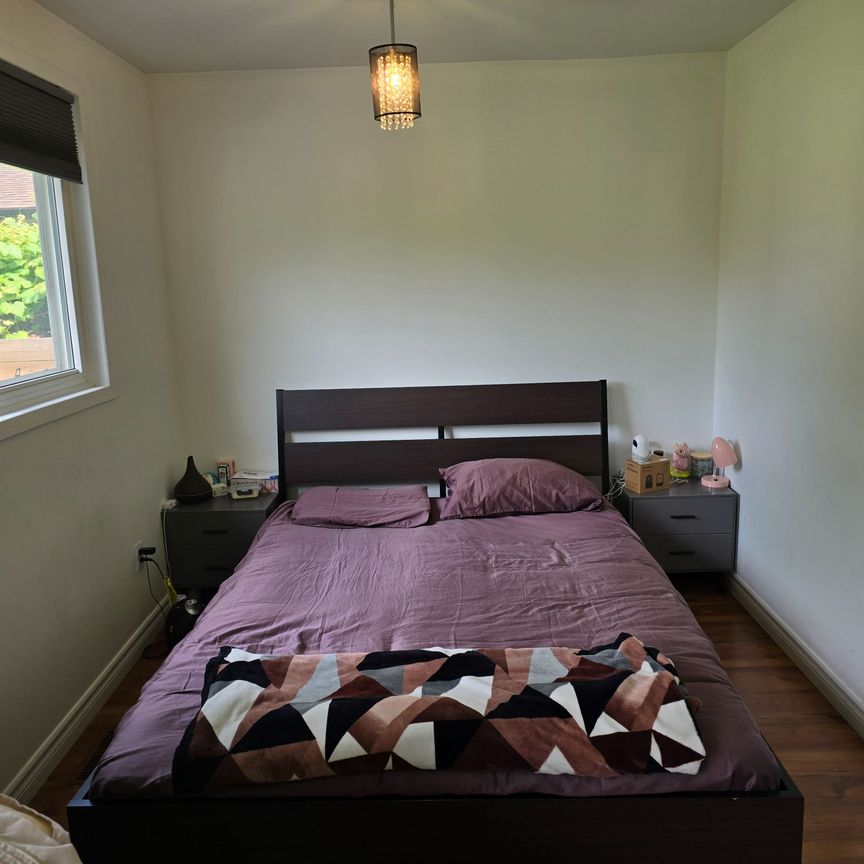 For Lease - 1109 Caven Street Unit# Main, Mississauga, Ontario - Photo 1