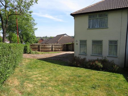 Weycroft Road - Photo 4