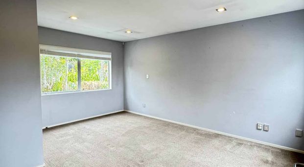 Spacious Family Living – Your Dream Home Awaits! - Photo 1