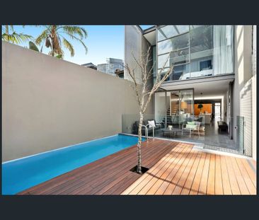 " Ideally Positioned Premium Terrace " - Photo 2