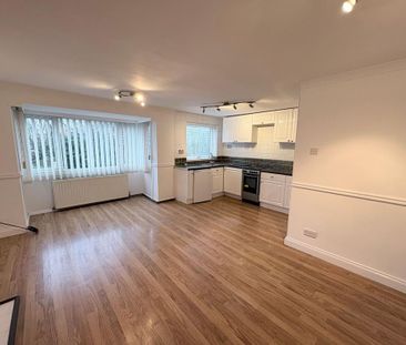 2 bedroom flat to rent - Photo 3