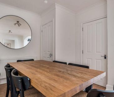 4 bedroom terraced house to rent - Photo 6