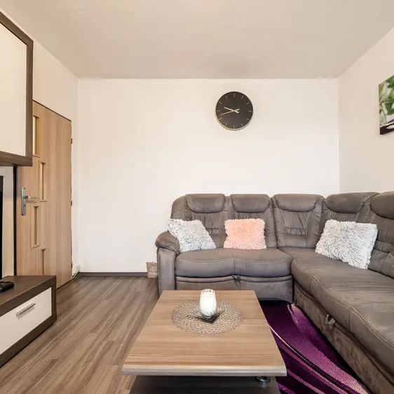 Pronájem vybaveného bytu 2+1(upraven na 3+1) s balkonem, náměstí Přátelství, Prachatice - Photo 1