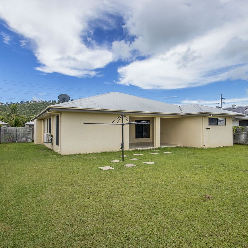 9 Ellsworth Drive, Mount Louisa - Photo 1