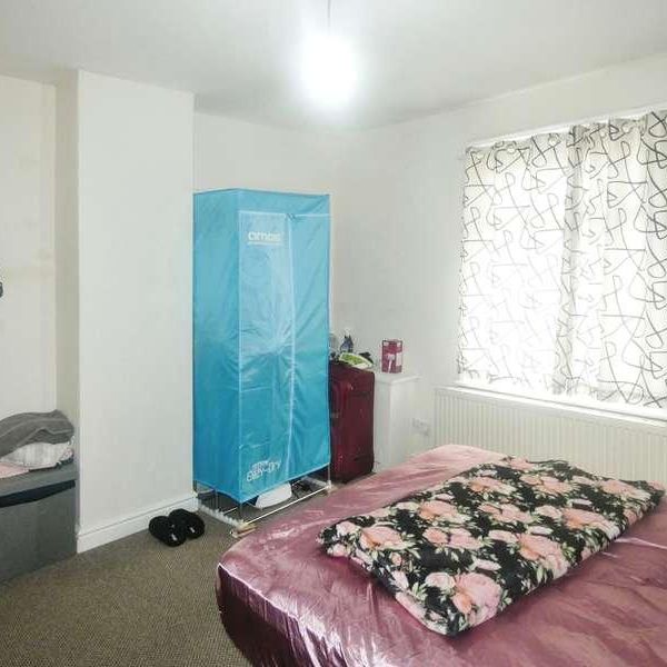Newcastle Street, Mansfield, NG18 - Photo 1