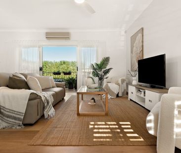Modern 3 Bedroom Villa with Lock Up Garage - Photo 1