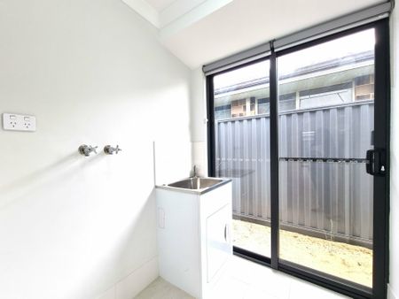 Modern Living in Forrestdale - 3 Bedrooms + Extra Room - Photo 2