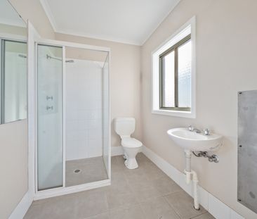 3/10 Bayldon Road, Queanbeyan West NSW 2620 - House For Rent | Domain - Photo 5