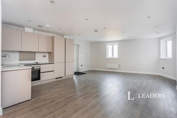 1 bedroom flat to rent - Photo 1