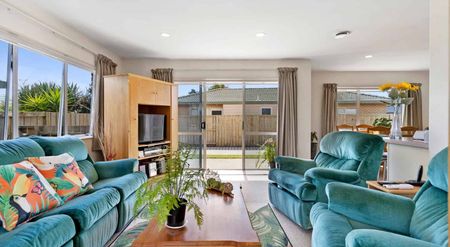 Coastal Living - Photo 4