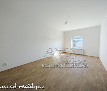 Pronájem bytu 1+1 44 m², Suchovrbenské nám., České Budějovice - Photo 1