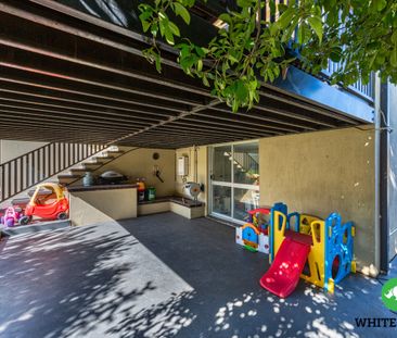 16 Ullamulla Crescent, Queanbeyan NSW 2620 - House For Rent | Domain - Photo 6