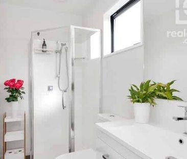 Stand Alone Townhouse - Photo 5