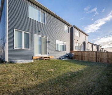 144 Carrington Close Nw - Photo 4