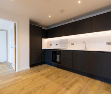 3 bedroom flat to rent - Photo 4