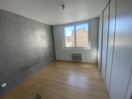 Location Appartement 4 pièces 64m² TOULOUSE 31400 - Photo 3