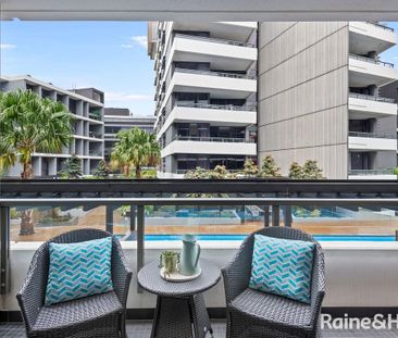 Sleek & Modern One Bedroom Apartment - Photo 2