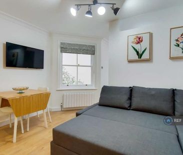 Studio to rent - Photo 5