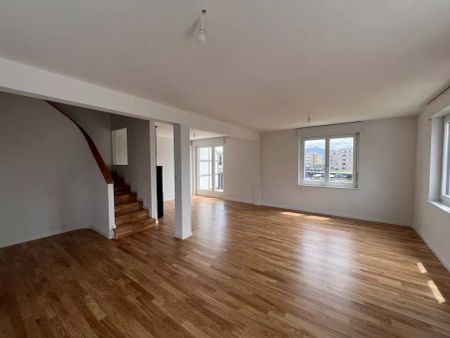 Appartement duplex 5.5 pièces entièrement rénové - Photo 3