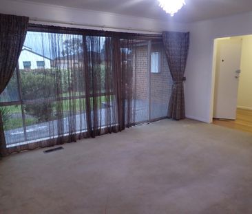 Low Maintenance 3 Bedroom Home - Photo 1