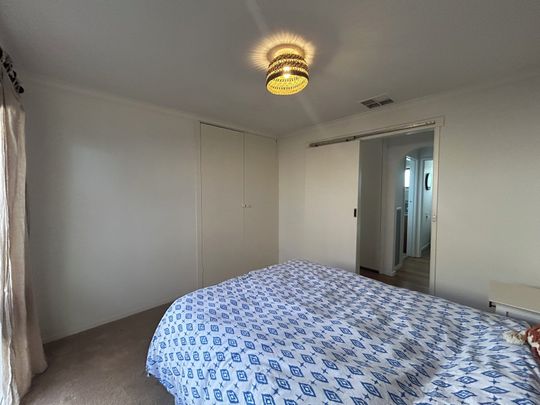 Four Bedroom Family Home - Photo 1