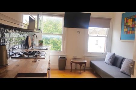 Room in a Shared Flat, Valmar Road, SE5 - Photo 2