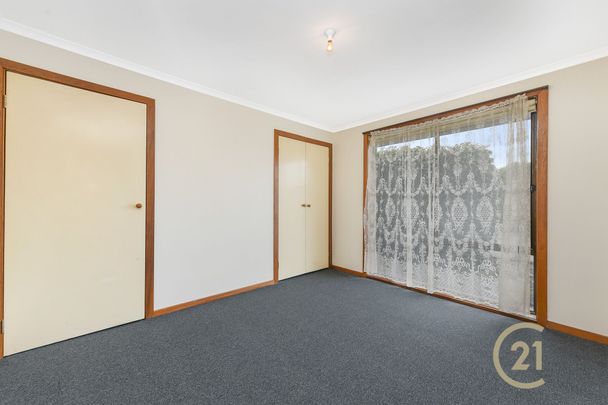 Spacious 2 Bedroom Unit - Photo 1