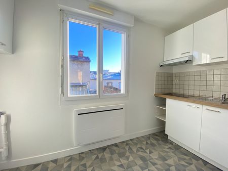 RUE JEAN POUYAT, T2 de 34m² refait à neuf ! - Photo 4