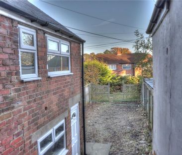 2 bedroom terraced house to rent - Photo 1