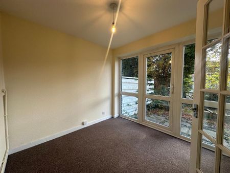 4 bedroom terraced house to rent - Photo 5