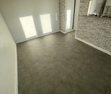 Location Appartement 2 pièces 30m² - Photo 2