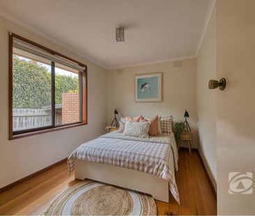 A CHARMING UNIT IN A CONVENIENT LOCATION - Photo 4