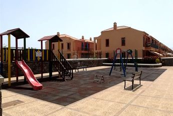 Se alquila en Costa del Silencio apartamento de 1 dormitorio