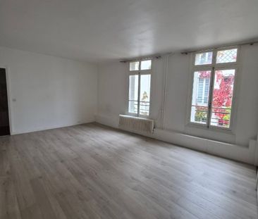 Grand studio proche rue Cler A LOUER - PARIS 7EME ARRONDISSEMENT Gr... - Photo 3
