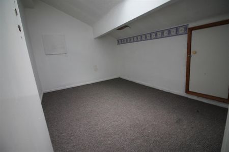 4 bedroom House for rent - Photo 5