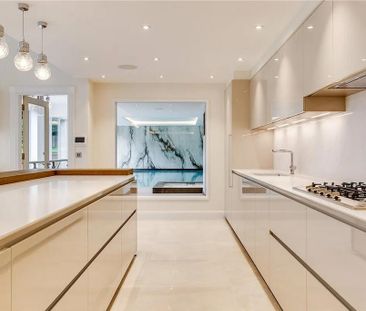8 bedroom detached house to rent - Photo 4