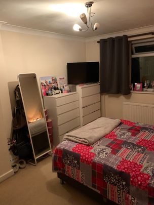 4 Bed Terraced House, Fairdale Gardens, SW15 - Photo 1