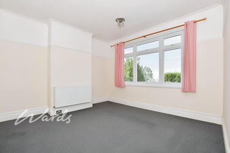 4 bedroom semi-detached house to rent - Photo 4